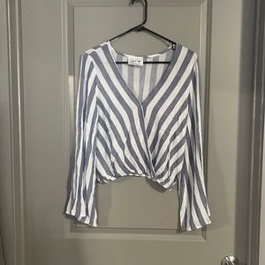 Sadie and Sage bell sleeved, elastic at the waist blouse